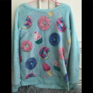 Girl, size 8, sweater with doughnut 🍩